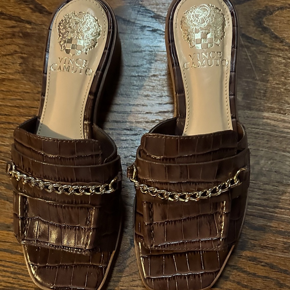 Vince Camuto Mules - size 6 brown never been worn.
